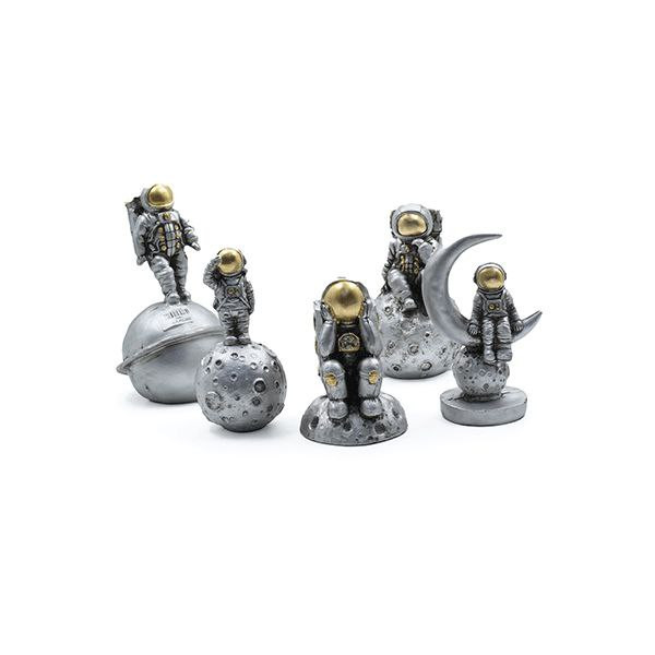 مجسمه فضانورد نقره ای طلایی با 5 مدل