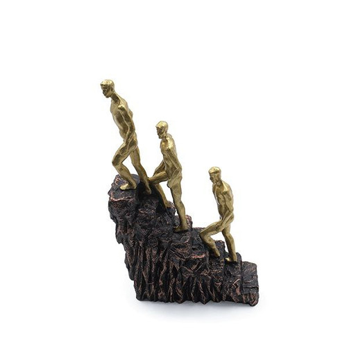 مجسمه سه مرد صخره نورد